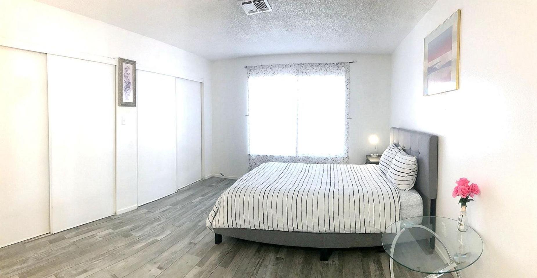 Super 1 Bedroom With Private Bathroom, Shared Kitchen Room -3 Las Vegas Eksteriør billede