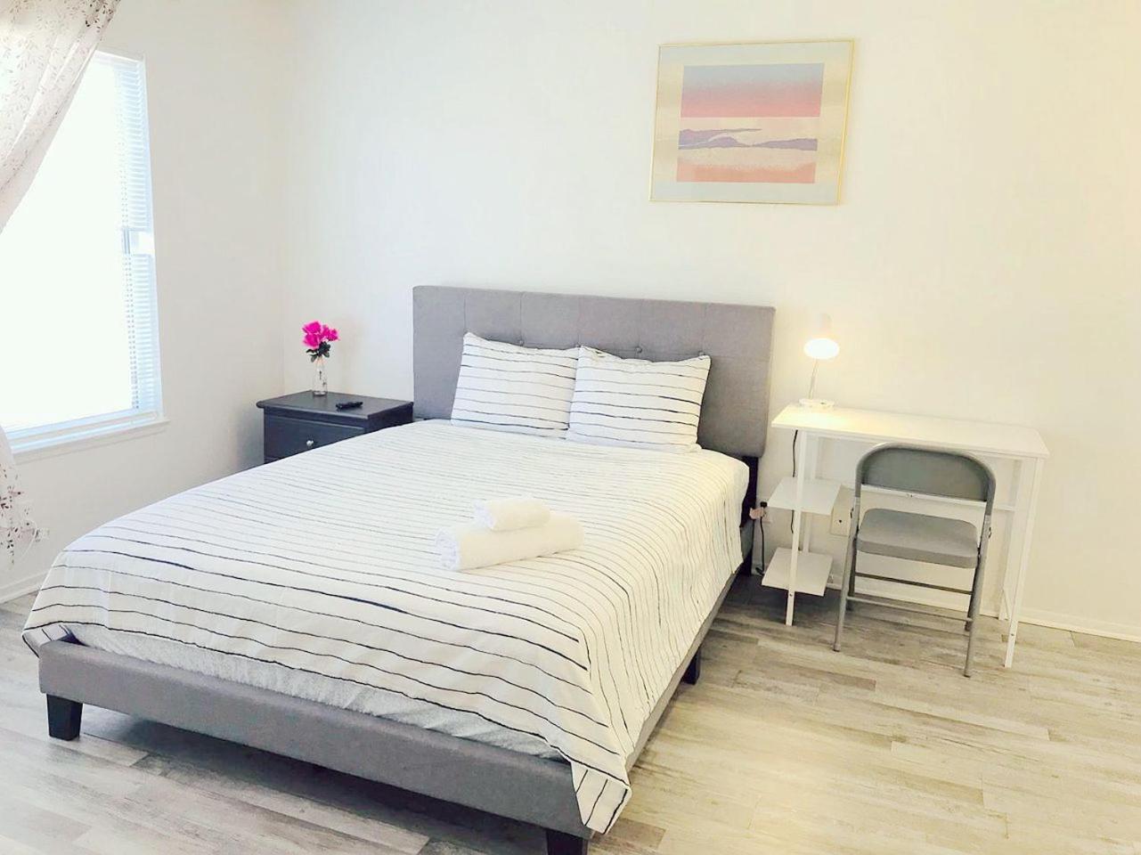 Super 1 Bedroom With Private Bathroom, Shared Kitchen Room -3 Las Vegas Eksteriør billede